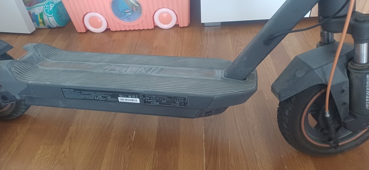 Gri yetişkin Scooterı - Görsel 2