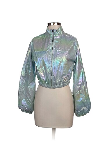 Bershka Bomber %70 İndirimli.