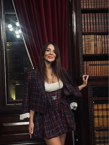 Sagaza Madrid Jennifer Elbise