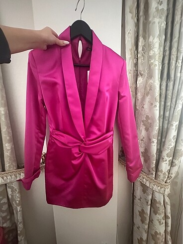 Zara Zara Pembe Saten Ceket Elbise