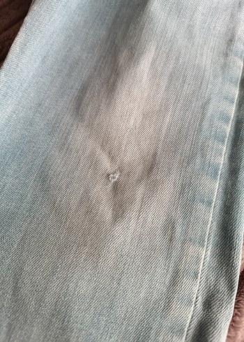 LCW Baby Kız Bebek Nakışlı Jean Pantolon - Görsel 6