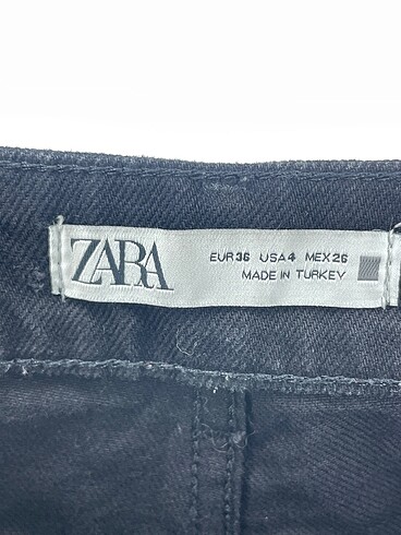 36 Beden siyah Renk Zara Jean / Kot %70 İndirimli.