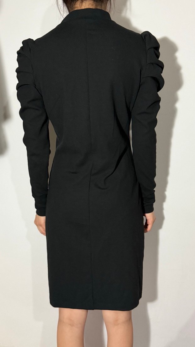 Uzun Kollu Siyah Drapeli Midi Triko Elbise - Görsel 2