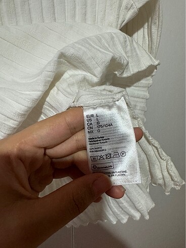 H&M H&M kadın beyaz dekolteli bluz