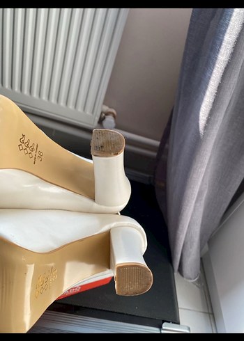 Beyaz Tokalı Yüksek Topuklu Kadın Abiye Ayakkabı. 15 cm topuklu - Görsel 6