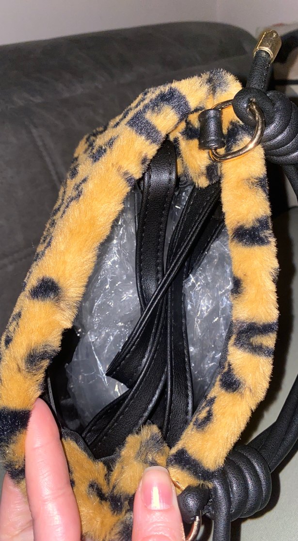 Kahverengi Leopar Desenli Kadın Kürklü Çanta - Görsel 3