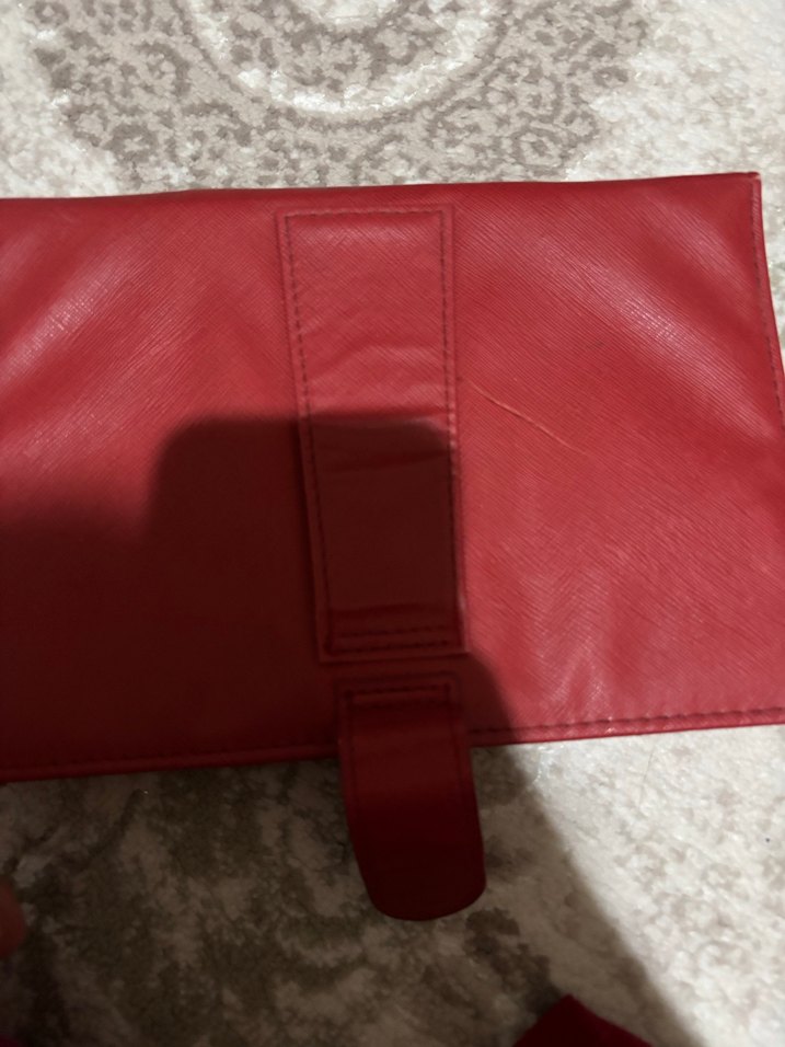 Kırmızı Katlanabilir Klavyeli Kılıf - Görsel 3