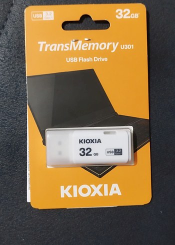 KIOXIA 32GB USB 3.2 Beyaz Flash Bellek