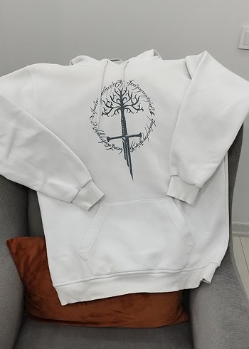 Kapüşonlu Cepli Sweatshirt