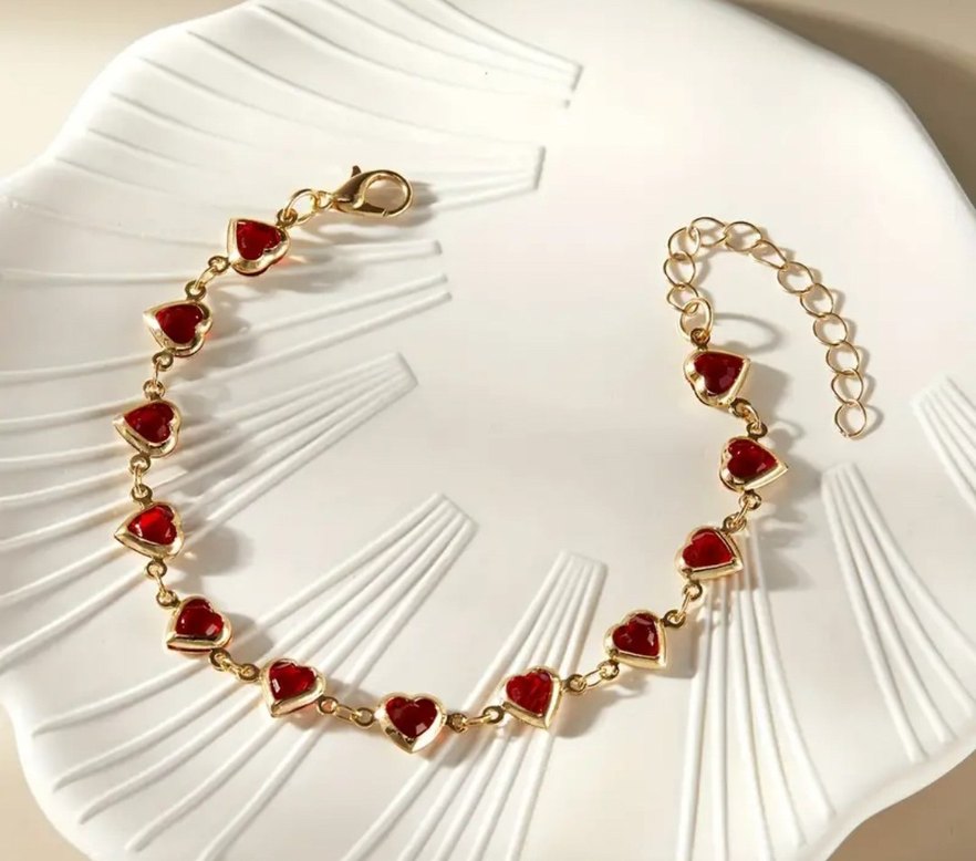 Kırmızı İşlemeli Kalp Zincir Bileklik - Görsel 2