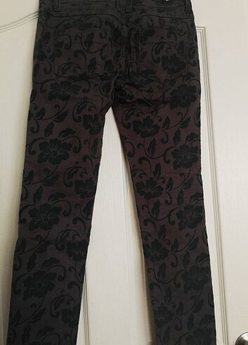 Mudo kabartma desenli pantolon  - Görsel 6