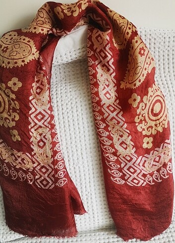 Desenli, kare şal/eşarp - Görsel 5