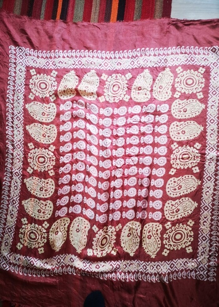 Desenli, kare şal/eşarp - Görsel 3