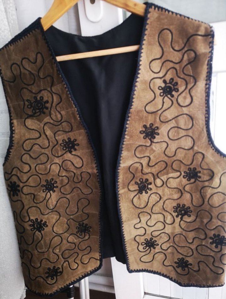 Vintage el yapımı nakışlı kadın süet yelek - Görsel 4