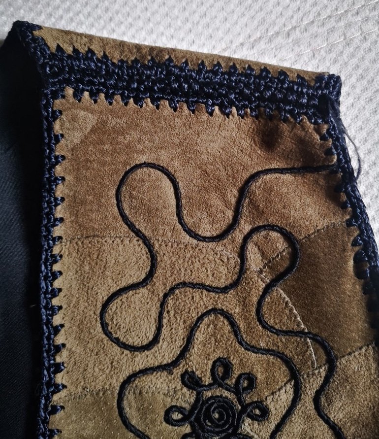 Vintage el yapımı nakışlı kadın süet yelek - Görsel 2