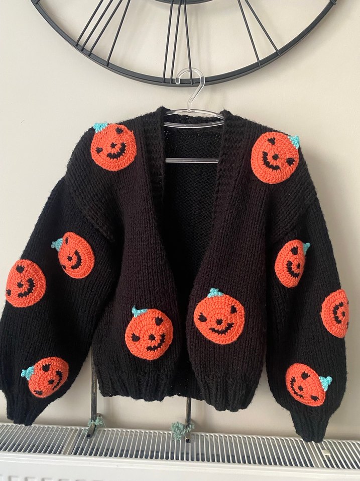 Nakışlı Siyah Triko Midi Hırka- halloween - Görsel 2