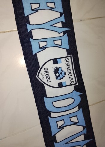 Adana Demirspor mücadeleye devam pankartı atkısı - Görsel 2