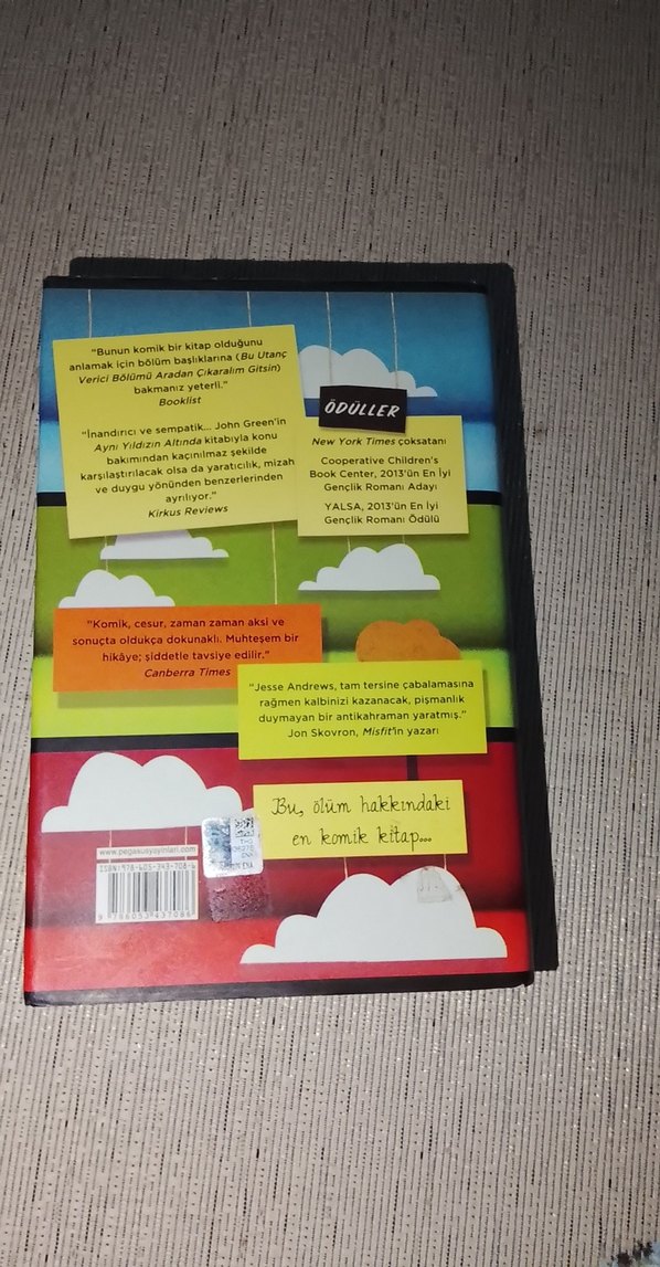 Ben, Earl ve Ölen Kız Romanı defosu yoktur ciltli kitaptır - Görsel 2