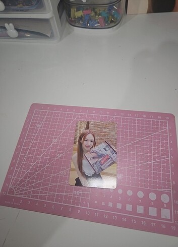 Beden Nayeon lomocard