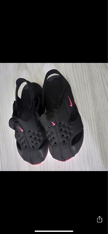 25 Beden Nike sandalet