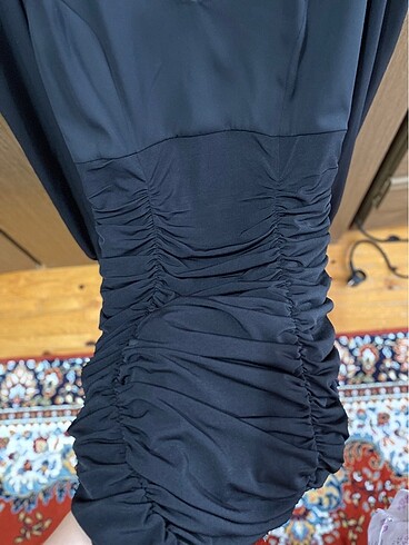 s Beden Siyah Drape Detaylı Elbise