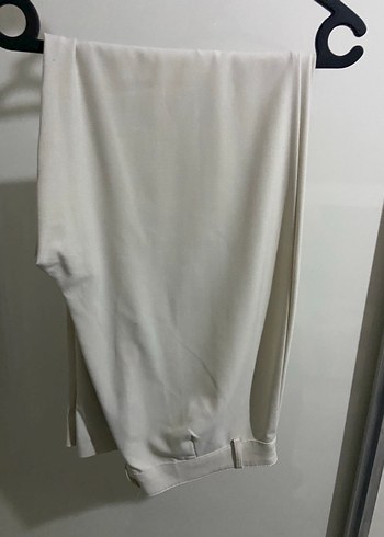 Pull and Bear Dikiş detaylı kumaş Kadın Pantolon