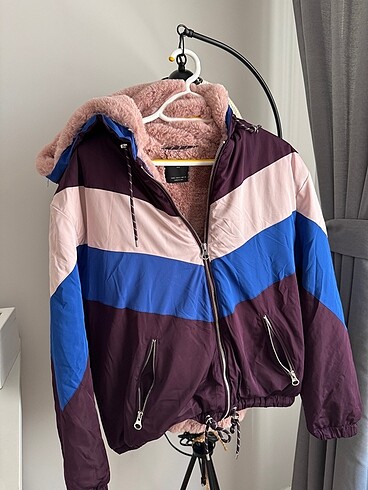 s Beden Bershka mont