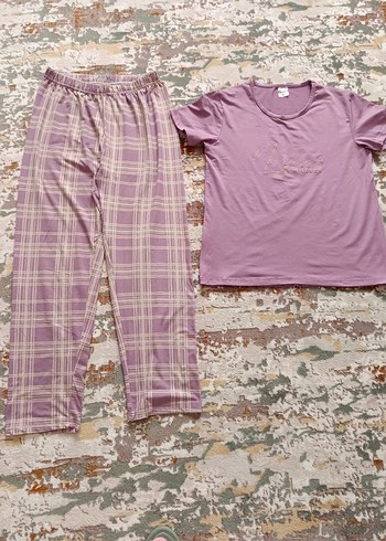 Kısa Kollu Pijama Takımı