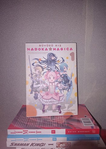 Beden Madoka Magica - Büyücü Kız Çizgi Roman Seti