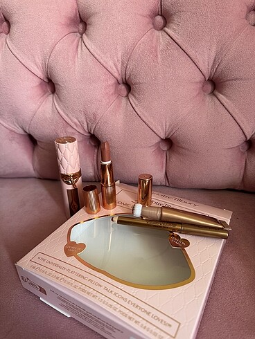 Beden Charlotte tilbury pillow talk set