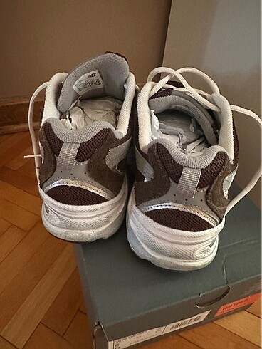 37,5 Beden kahverengi Renk Newbalance