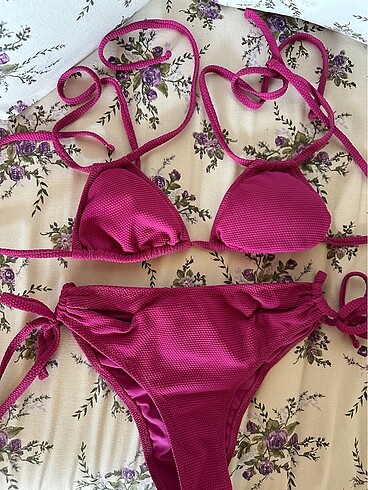 Mor bikini