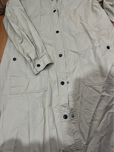 m Beden STRADIVARIUS TRENCHCOAT