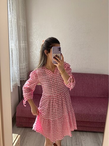 Pembe Elbise