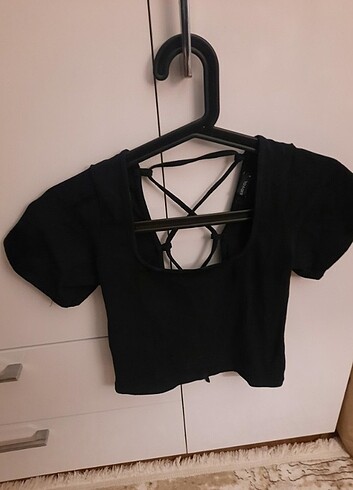 Trendyol & Milla Sırt Dekolteli Crop