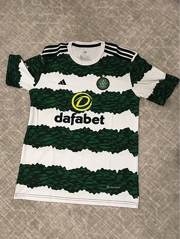 Yeni Celtic Forması