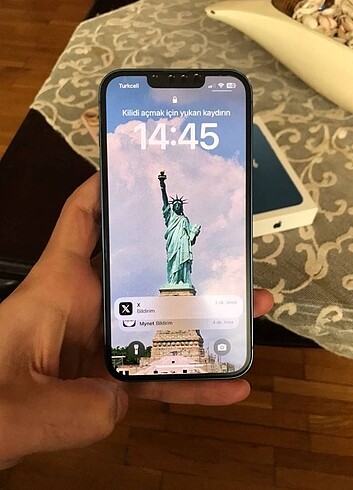 İphone 13 128 GB Mavi Nokta Hatasız