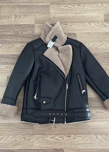 Stradivarius Stadivarius İçi Kürklü Deri Ceket