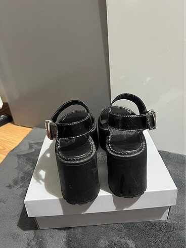 35 Beden Stradivarius platform ayakkabı