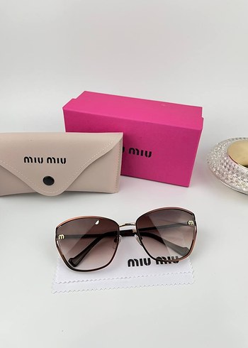 Miu Miu Kadın Güneş Gözlüğü