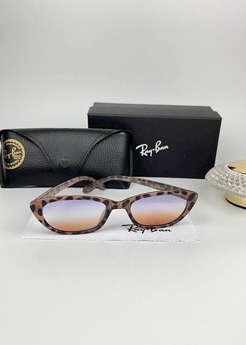 Ray-Ban kadın leopar desenli Güneş Gözlüğü
