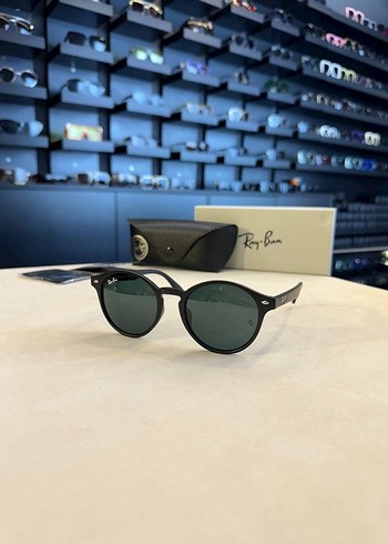 Ray-Ban Siyah Güneş Gözlüğü