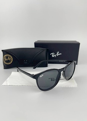  Beden siyah Renk Ray-Ban Erica Siyah Klasik Güneş Gözlüğü