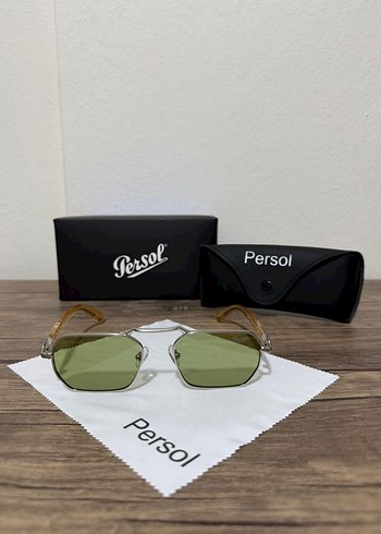 Parlak Pastel Yeşil Persol Güneş Gözlüğü
