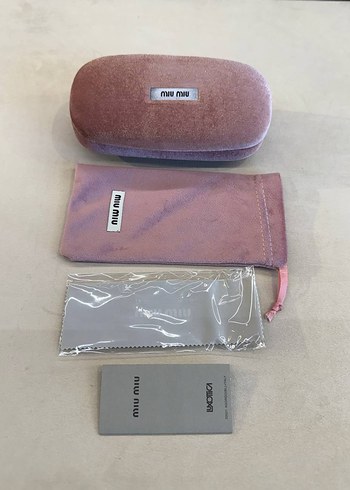 Miu Miu Mini Pembe Süet Gözlük Kutusu