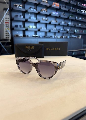 Bvlgari Boncuk Detaylı Gri Kadın Güneş Gözlüğü