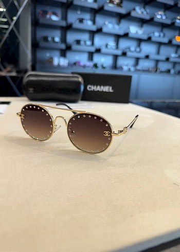 Kahverengi Boncuk Detaylı Chanel Güneş Gözlüğü