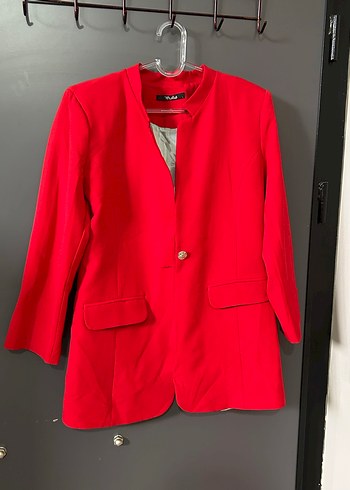 Kırmızı Düğmeli Kadın Blazer Ceket