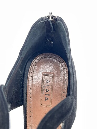 39,5 Beden siyah Renk Alaia Platform %70 İndirimli.