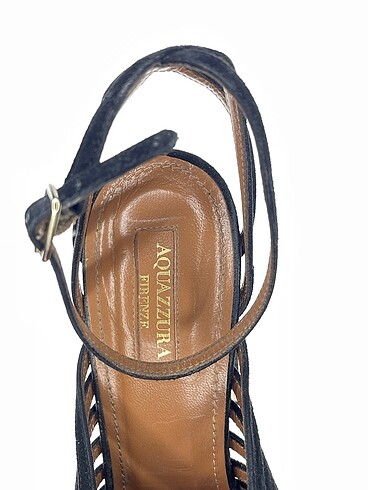40 Beden çeşitli Renk Aquazzura Sandalet %70 İndirimli.